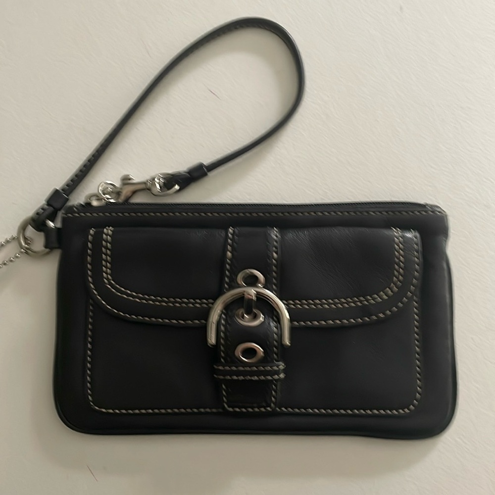 Vintage Coach Leather Wristlet/ Wallet